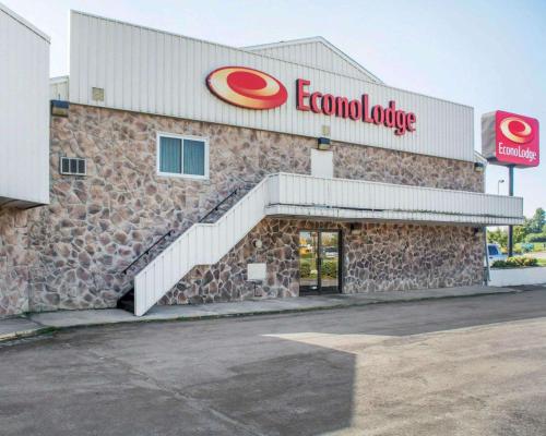 Econo Lodge Darien Lakes in Corfu, USA