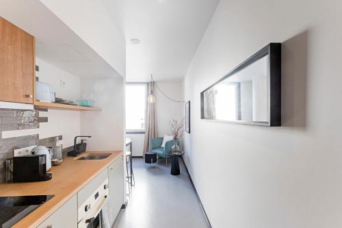 Regras 45 Building A by LovelyStay in Porto