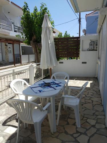 Alpha apartment, Ireon Samos