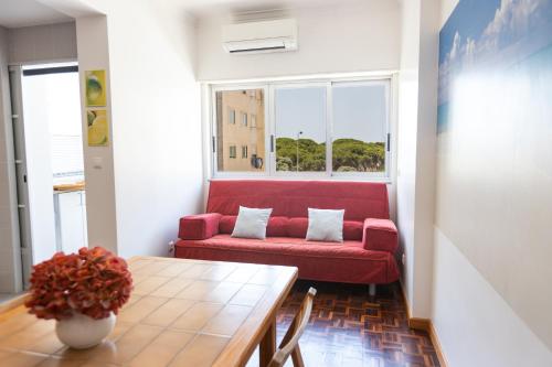 Sun & Beach Apartment by Soulplaces, Costa da Caparica (photo 5)
