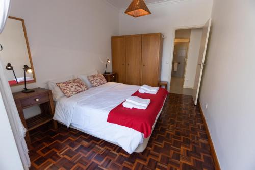 Sun & Beach Apartment by Soulplaces, Costa da Caparica (photo 4)