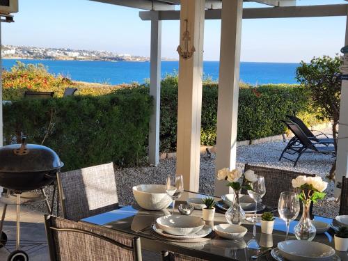 Ocean Pearl, Peyia
