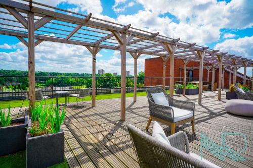 花园, Luxury Stevenage Town Centre Apartment in 斯蒂芬内奇