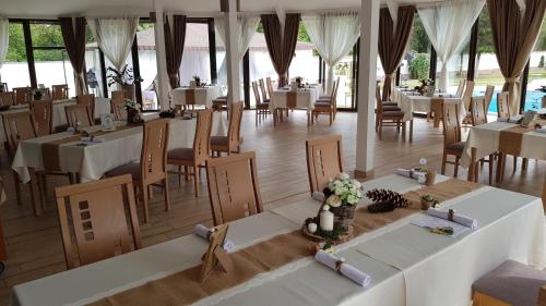 ห้องอาหาร, SPS Hotel in เขตปลอฟดิฟตะวันออก