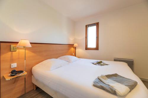 2 bedrooms, 4 beds