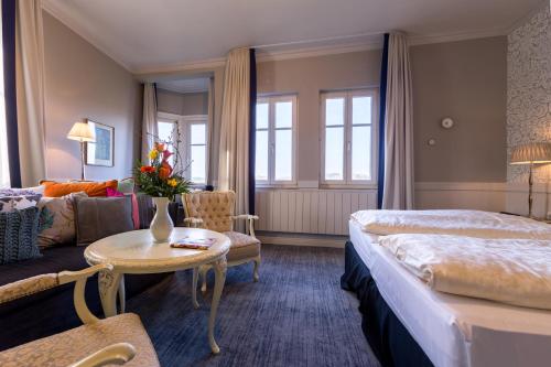 Historik Hotel Goldener Hirsch Rothenburg in Rothenburg Ob Der Tauber