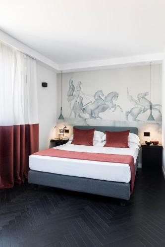 Deluxe Room image 3