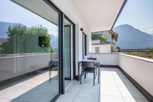 Superior One-Bedroom Apartment