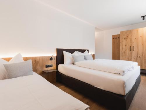 Hotel Garni Alpina - image 10