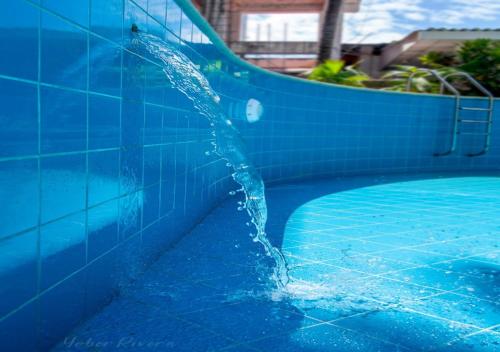 Swimming pool, Hotel El Bosque in Jaén