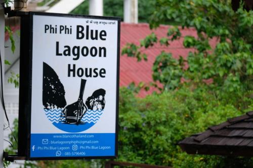 Phi Phi Blue Lagoon เกาะพีพี