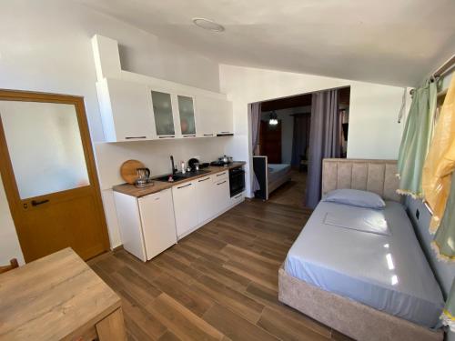 Apartment with view, Tirana (photo 4)
