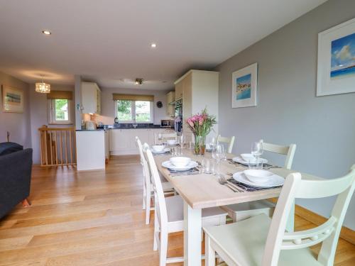 ทัศนียภาพภายนอกโรงแรม, Swandown, 19 Poldon in อิลมินสเตอร์