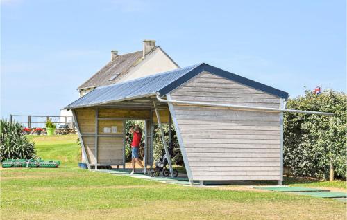 Cozy Home In Sainte-mre-glise With Wifi