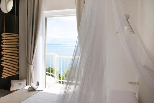 Single Room with Sea View room in Una Villa - Amalfi Boutique Rooms B&B