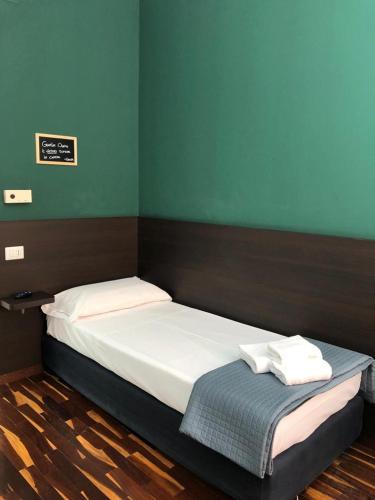 1 twin bed