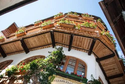 Seewirt Zauner - contactless check in in Hallstatt, Österreich