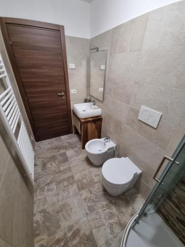 Double Room image 5