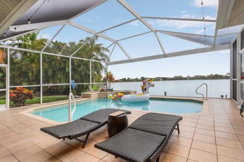 Lake View Villa - image 13
