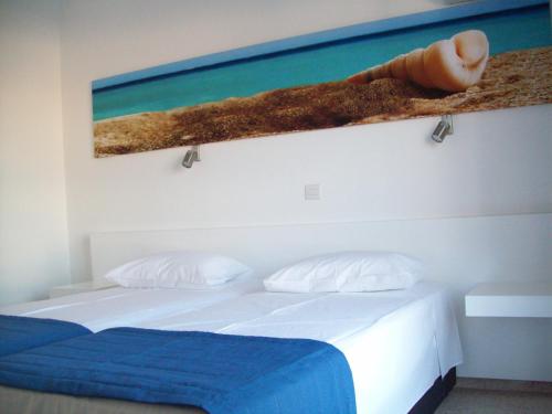 Flokkas Hotel Apartments - image 3