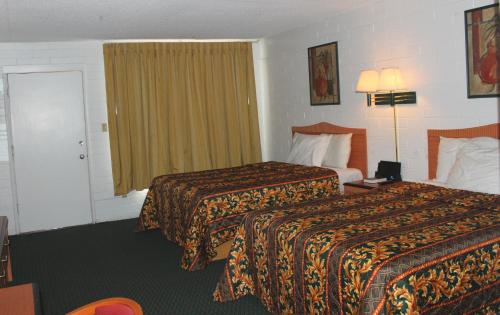 Amazon Motel - image 3