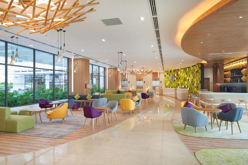 Экстерьер, Holiday Inn & Suites Saigon Airport in Tân Bình