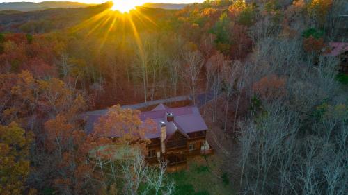 Awe-Inspiring Mountain View - Luxury Cabin with Epic Mountain Views, Hot Tub, Movie Room, Game Room, Library and More in Mineral Bluff, USA