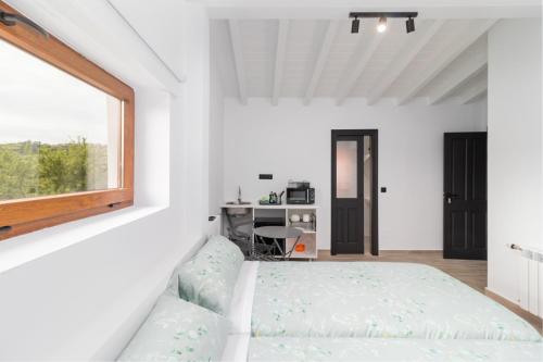 BENEDICTA FAMILY ROOMS