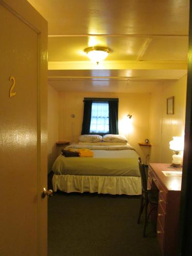 1 double bed