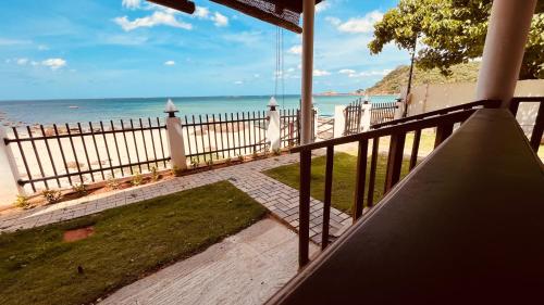 Janas Blue Water Corner – Trincomalee, GA