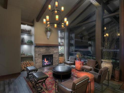The Inn at Pasatiempo - 로비