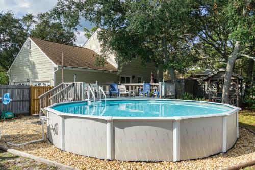 Windy Pointe by Oak Island Accommodations image