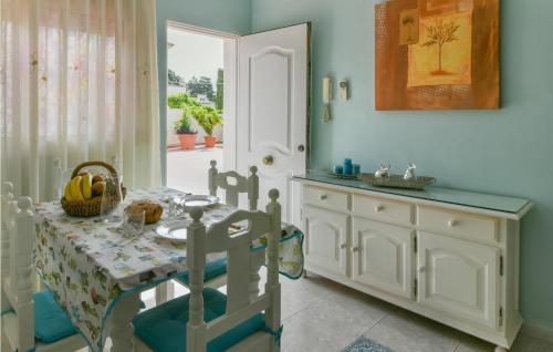 Two-Bedroom Apartment image 6