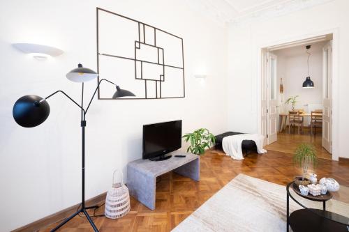 Old Riga Modern and Spacious 2 bedroom Apartment Room Type - Apartment
