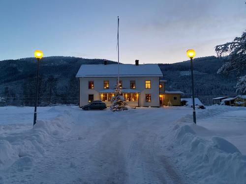 Exterior view, Mysig lagenhet i Prastgard nara Branas in Syssleback