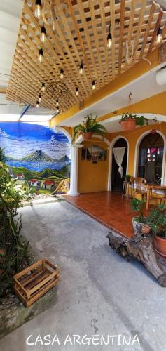 Entrada, Casa Argentina in San Juan La Laguna