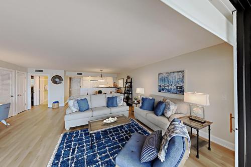 Bay View Tower 233 Sanibel Harbour - image 11