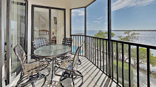 Bay View Tower 232 Sanibel Harbour - image 2