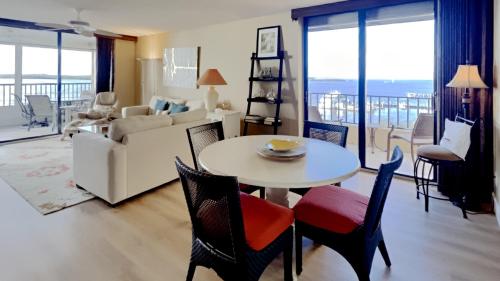 Punta Rassa Unit 404 Waterfront Condo - image 13