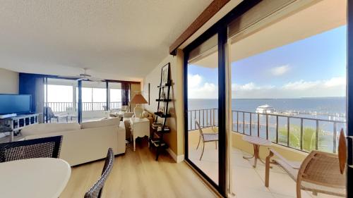 Punta Rassa Unit 404 Waterfront Condo - image 9