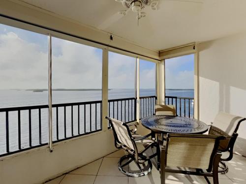 Punta Rassa Unit 404 Waterfront Condo - image 2