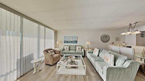 Punta Rassa Condo 202 - image 11