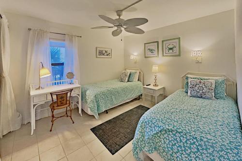 Punta Rassa Condo 202 - image 11