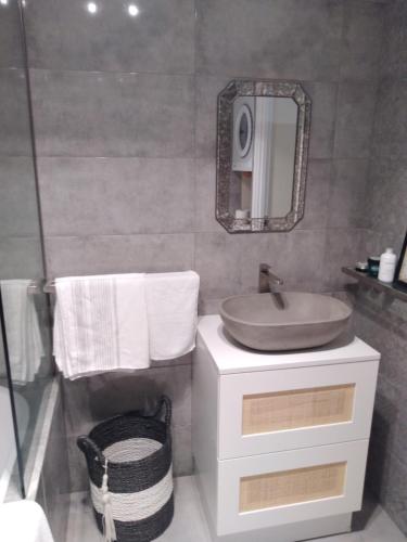 Bathroom, Peaceful, Convenient and Luxurious in Canberra