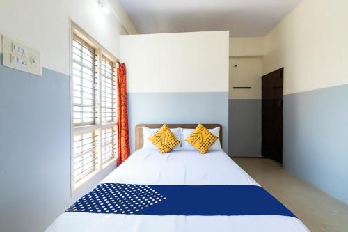 Sri Annapurneshwari Residency & Lodging in Hassan