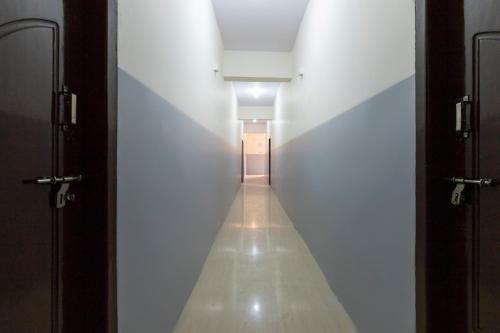 Ban công/sân hiên, Sri Annapurneshwari Residency & Lodging in Hassan