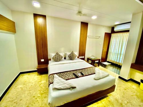 Sheraton Grande at Puratchi Thalaivar Dr MGR Central Railway Station – Chennai, IL