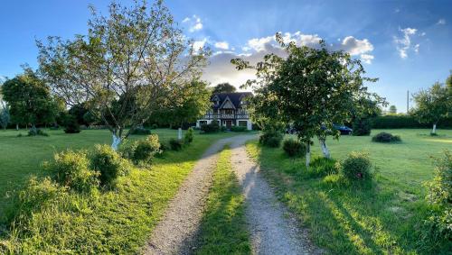 Manoir Melphil in Pont-l'Eveque