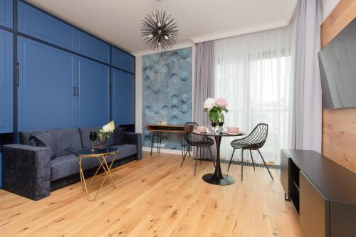 Łazienki Park Residence by Renters Prestige, Варшава