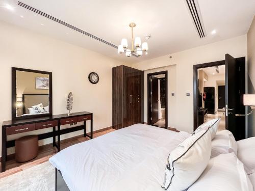 Elite Downtown residence - image 8